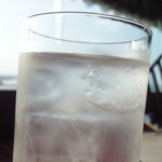 芥屋ゴルフ倶楽部 レストラン - 帰りの時の芋焼酎の水割りはグラス(◎_◎;)