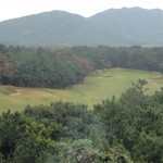 芥屋ゴルフ倶楽部 レストラン - レストランから見たOUTの１番