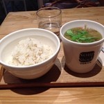 Supusutokkutokyo - 生姜和風のスープ＆白胡麻ご飯