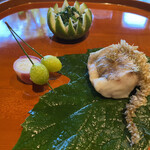 Ashikaga Imari - 焼き物。鯛。トゲトゲは、ウロコ。これがまた美味しくてビックリ。