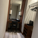Chinese Suiyo - The two closet rooms equipped with makeup tables are very popular among the ladies!