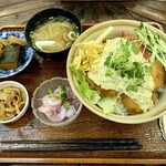 サンタローサ - タイムランチ、チキン南蛮丼 ¥500-