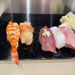 Iwasazushi - 左から車海老、赤貝、鰹、鯛、大トロ