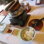 三養荘 - 御飯は羽釜で