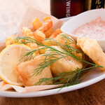 大阪鞑靼的鱼&薯片