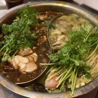 薬膳火鍋 豚湯_0