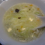栄華楼 - ランチのスープ