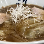 Ufu shin - ワンタン麺　900円