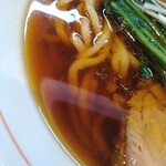 麺処 ほんだ - 醤油らーめん〜さんま薫る中太麺〜