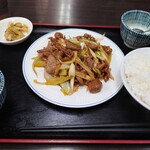 内モンゴル料理 あむ亭 - 羊肉とネギ炒め(定食セット)