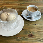 Giolitti Cafe - ジェラート2種とコーヒー