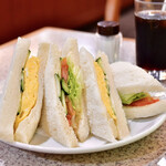 フラミンゴ - サンドセット@税込750円：具材2種は、玉子と野菜をチョイス