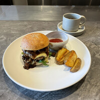 RESTAURANT SALT - 【数量限定】 『SALT BURGER￥1500』 『HOT COFFEE¥440』