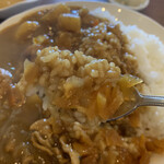 家庭料理居酒屋 よってって - カレーの福神漬けは、付け合わせではなくカレーの具である。