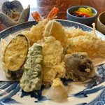 魚料理 いず松陰 - 天ぷらでお食事 1650円。