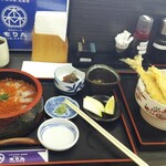 お土産屋とお食事の店もりた - 