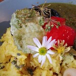 みちくさ食堂 - 魔女の野草カレー　