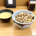 丼太郎 - 牛丼、味噌汁付きでなんと290円！