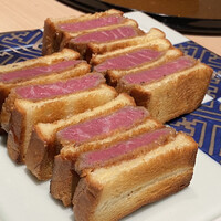 横浜 うしみつ - ヒレ肉のブリオッシュダブルカツサンド