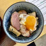 Ramen FeeL - セルフ焼豚丼