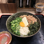 Honkakuha Hakata Udon Hasida Taikiti - 釜玉バターうどん¥580、肉¥300