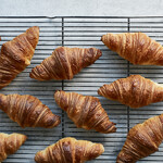 BOUL'ANGE - 料理写真:【人気No.1】クロワッサン　¥ 195