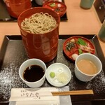 Soba Dokoro Inataya - 割子蕎麦？？なにか違和感。