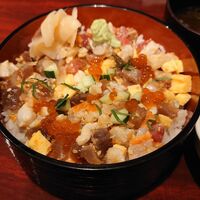 今よし　麹町 - バラちらしのアップ