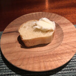 蒼 - そしてバケットと自家製とは‼︎自家製バター作りで分離した水と小麦粉で作ったそうです(^^)そのバケットに出来立て自家製バター載せたら分解と再構築ですね♪