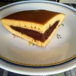 エブリイ - 甘い餡子としっとりずっしりのかわ