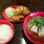 Chuuka Soba Ku Ron - 唐揚げセット　九龍ラーメン