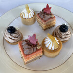 ピーク・ラウンジ - 