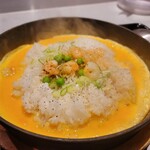 Raamen Kage Tsuarashi - 鉄板イタめし 黄金の卵 チャーハン味 スープ付き(580円)