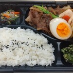 近江牛岡喜 - すき焼き弁当 1,000円 ♪