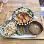 佰年食堂 太助 - 豚ロース味噌漬焼定食890円