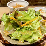 九段ごち屋 - サラダと小鉢