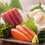 Assortment of 3 sashimi