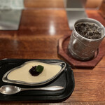 COFFEE HALL くぐつ草 -   レアチーズケーキ+ドリンクセット1200円+アイス20円