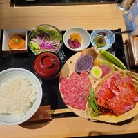 純和牛焼肉 無限亭。 - 