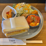 itaya cafe - サンドイッチプレート(\850)
