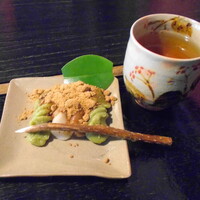 平野屋 - 志んこ・ほうじ茶セット（700円）