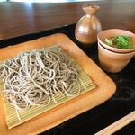 マガタニア - 盛りそば[日のみ]　伊吹在来手打ち十割（玄そば）