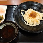 Udon Tengoku Menten - 付け合わせの山葵谷菜も美味でした