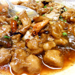 川菜館 - オリジナル鶏料理は四川風よだれ鶏。