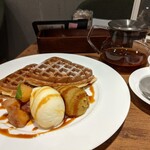 三省堂書店ブックス&カフェ - 