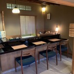 鶴屋吉信 - 店内の雰囲気です。（2021年7月）