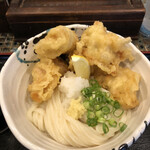 たけうちうどん店 - とり天生醤油うどん　880円(税込)
