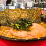 横浜家系ラーメン 内田家 - 