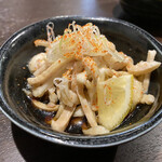 Yakitori Izakaya Bankushi - 鶏皮ポン酢