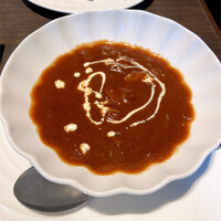 小野の離れ 博多本店 - トロトロ牛すじと飴色玉葱のハッシュドビーフ